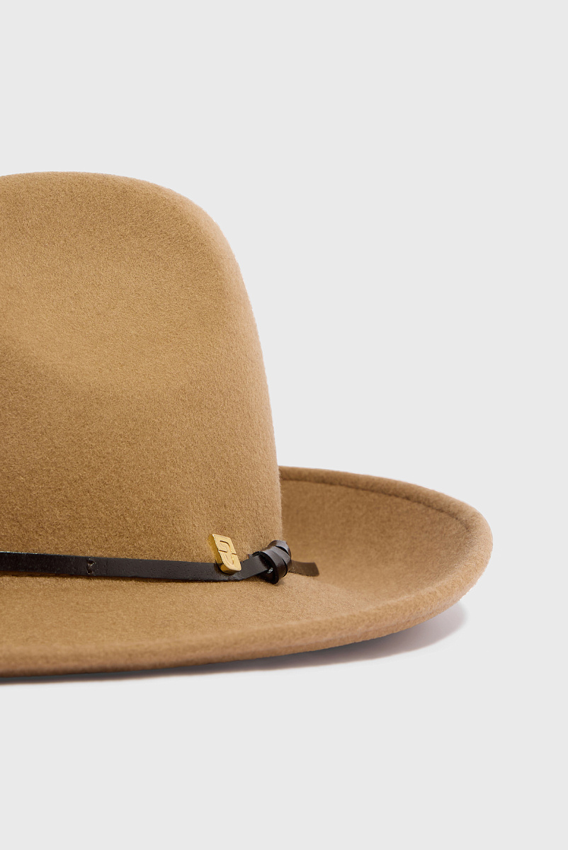 FAUSTINE - Шляпа из шерсти с золотой монограммой