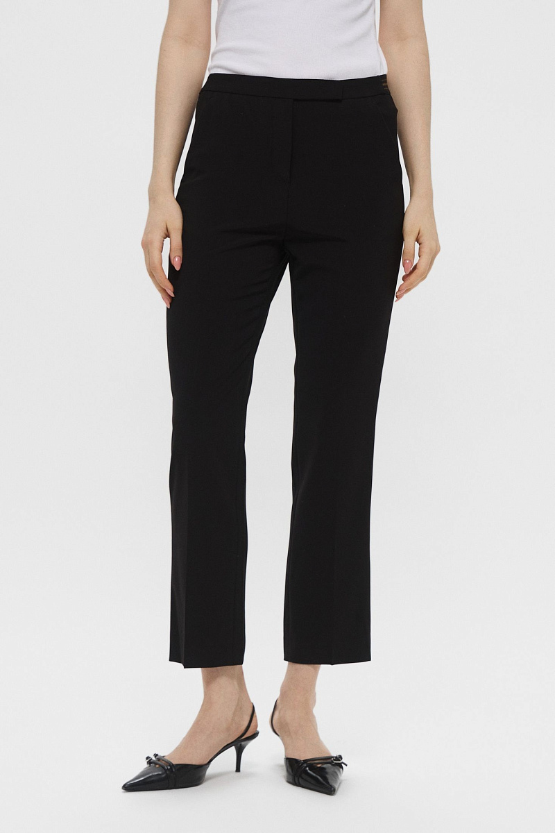 Прямые брюки с эластичным поясом