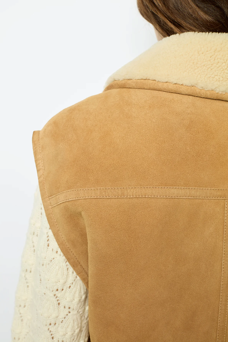 LYDIA - Жилет из овчины