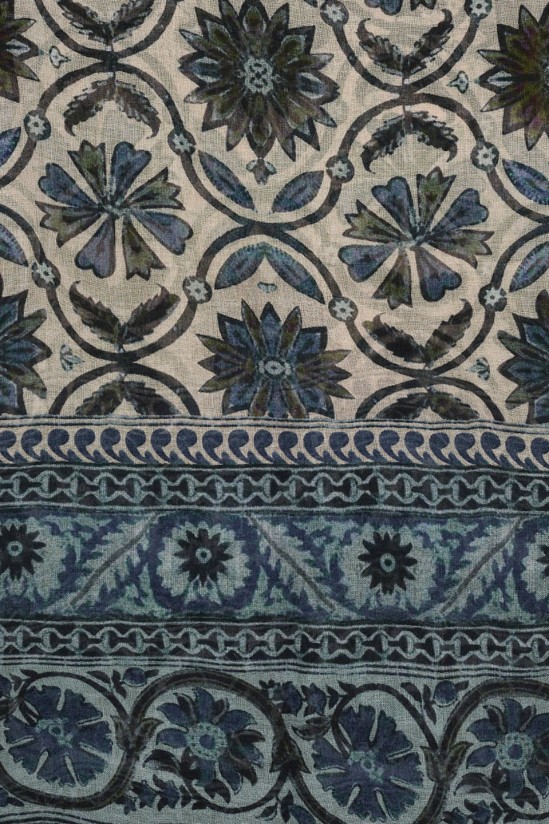 DORA - Синий шарф  из модала и шелка с цветочным принтом