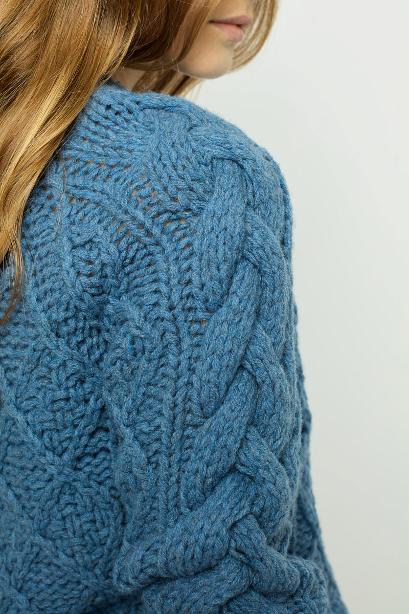 JORDANA - Свитер ажурной вязки в голубом цвете