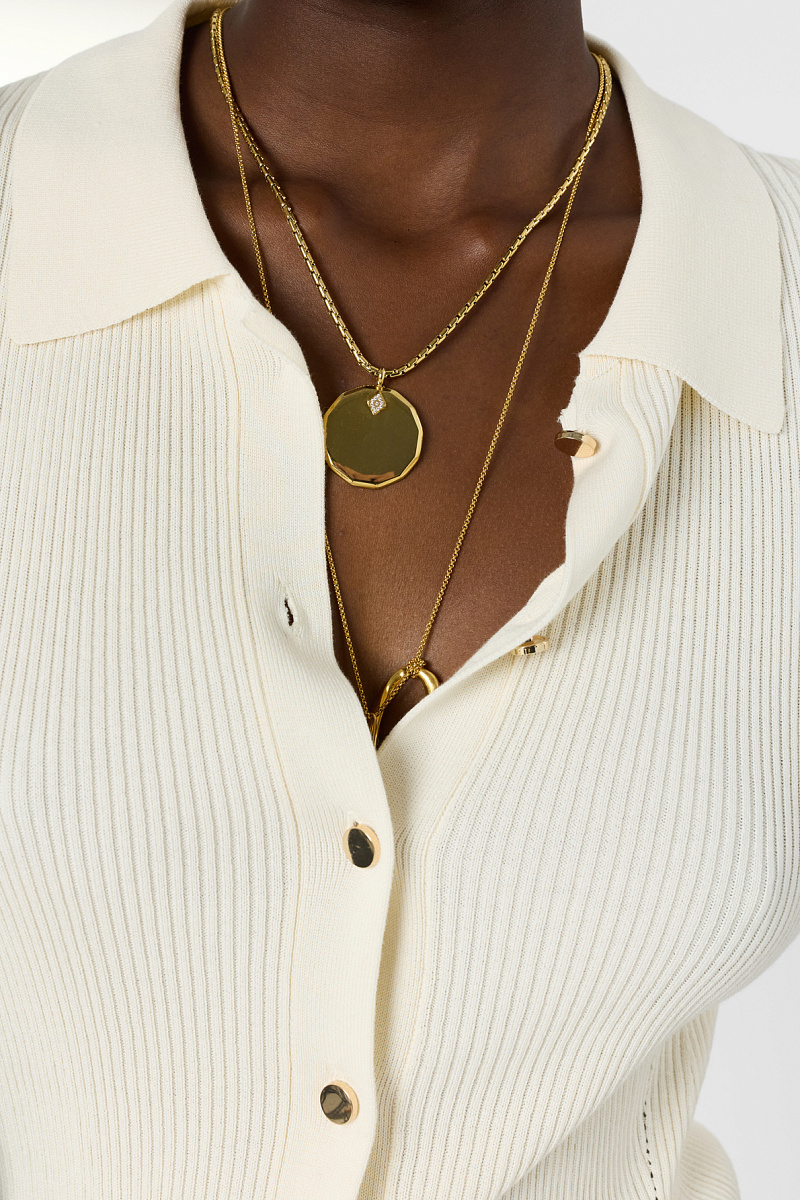 LOUIZA - Белый ребристый жилет с воротником-поло