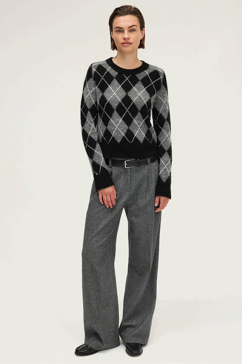 ELEANA - Свободный джемпер с контрастными ромбами