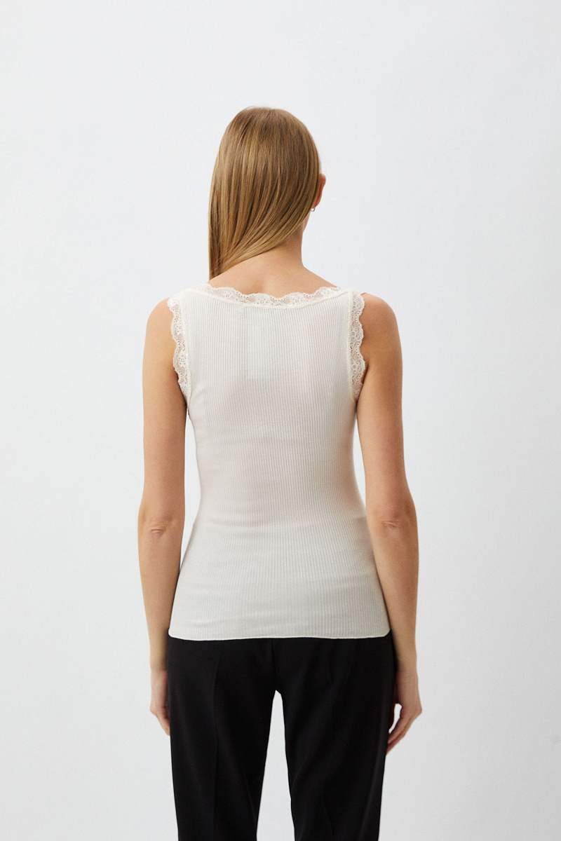 Шелковый топ с кружевом в рубчик