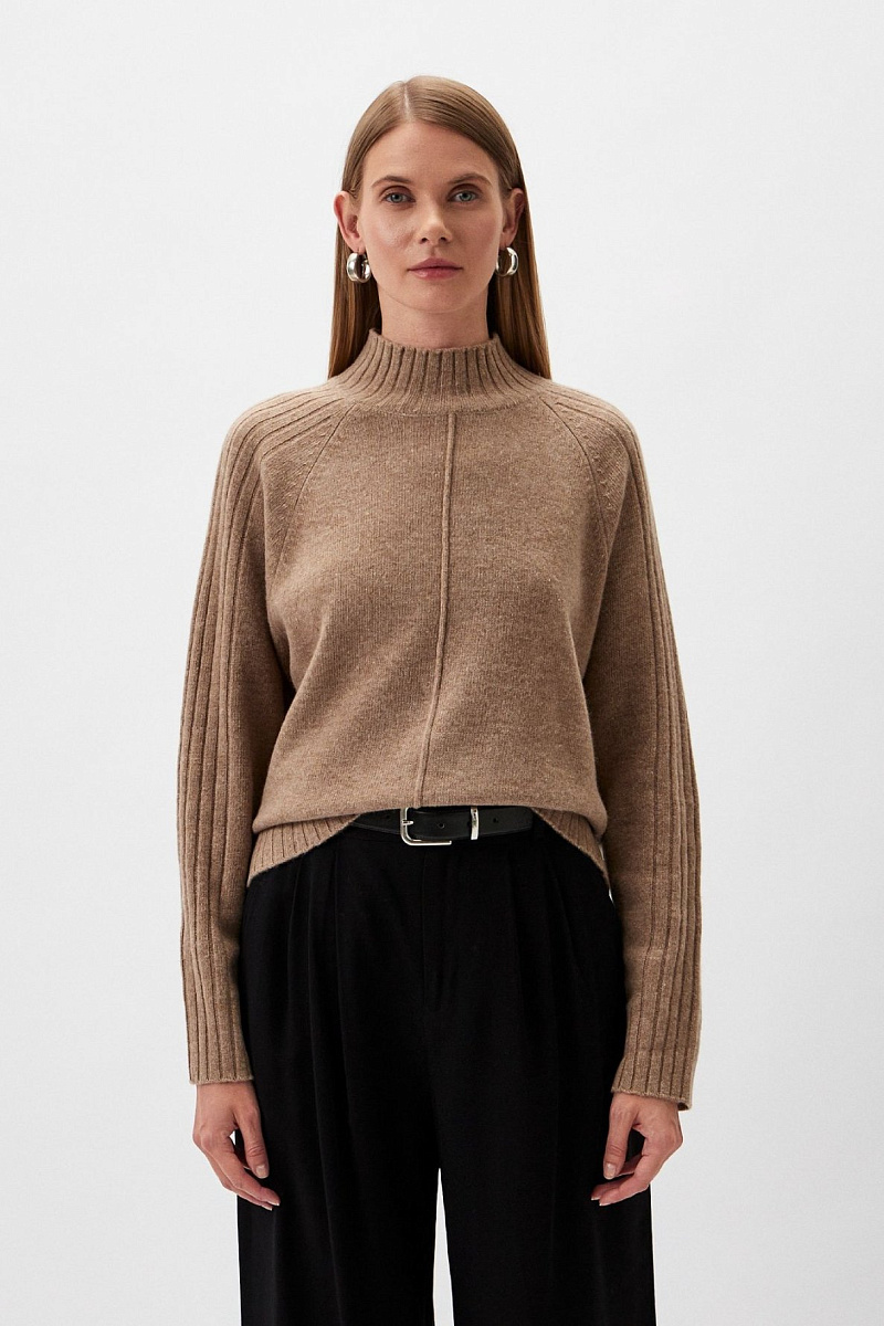 Свитер с воротником-стойкой