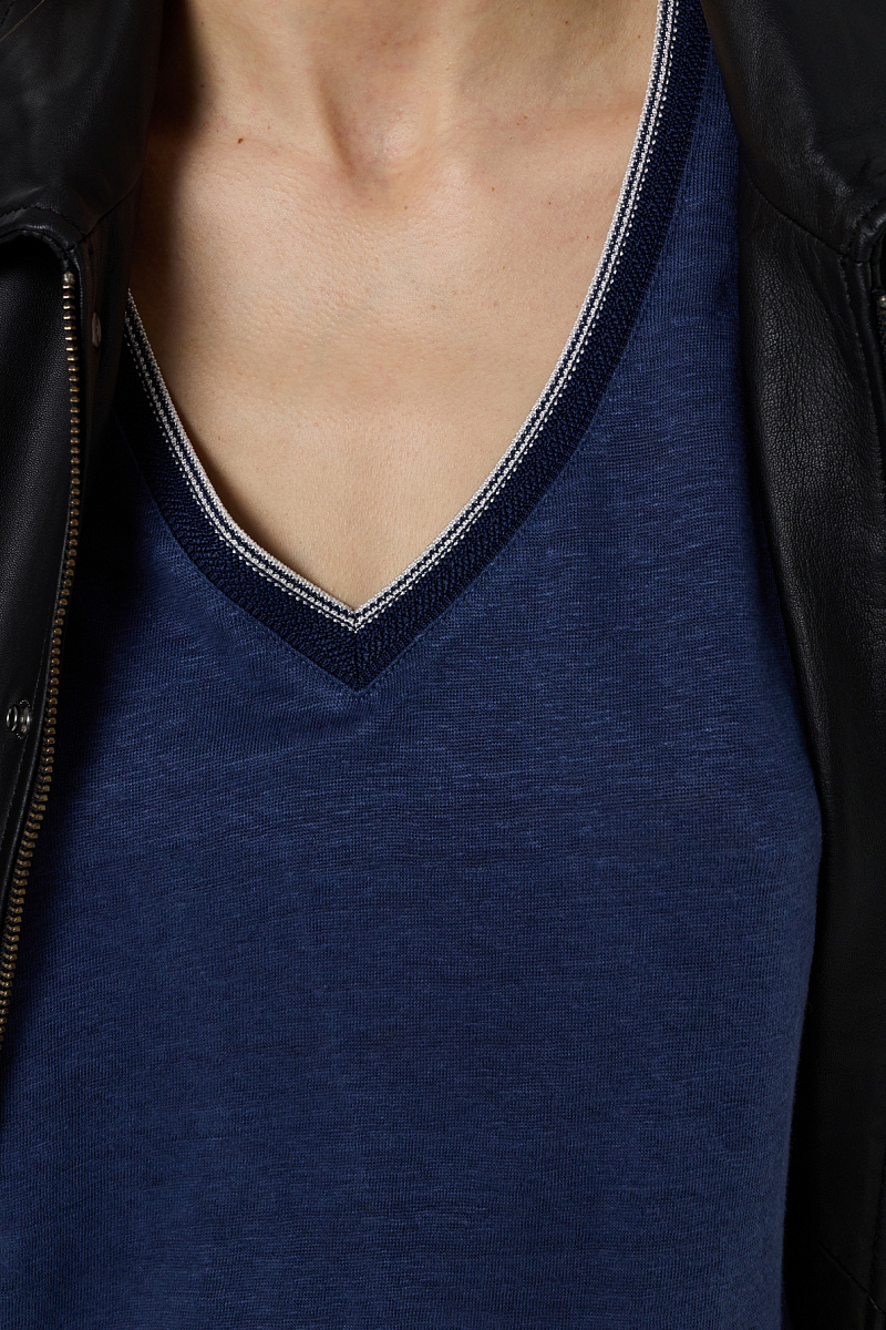 MIRANA - Синяя льняная футболка с V-образным вырезом