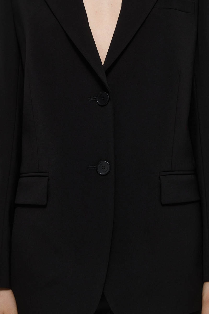 Костюмный жакет прямого кроя