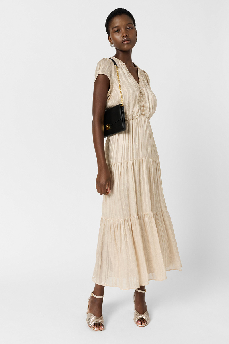 RIONNA - Золотистое платье длины макси с оборками по всей длине и металлизированным эффектом