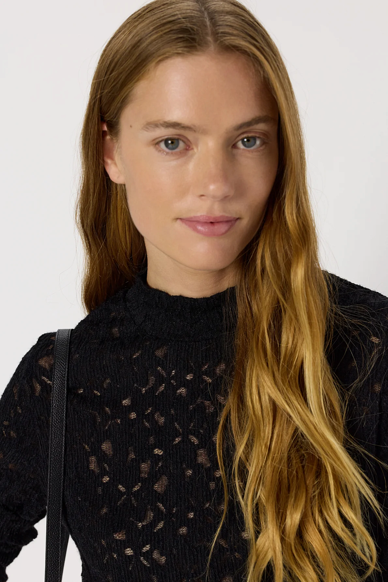 HARMONIE - Тонкая кружевная водолазка с высоким воротником