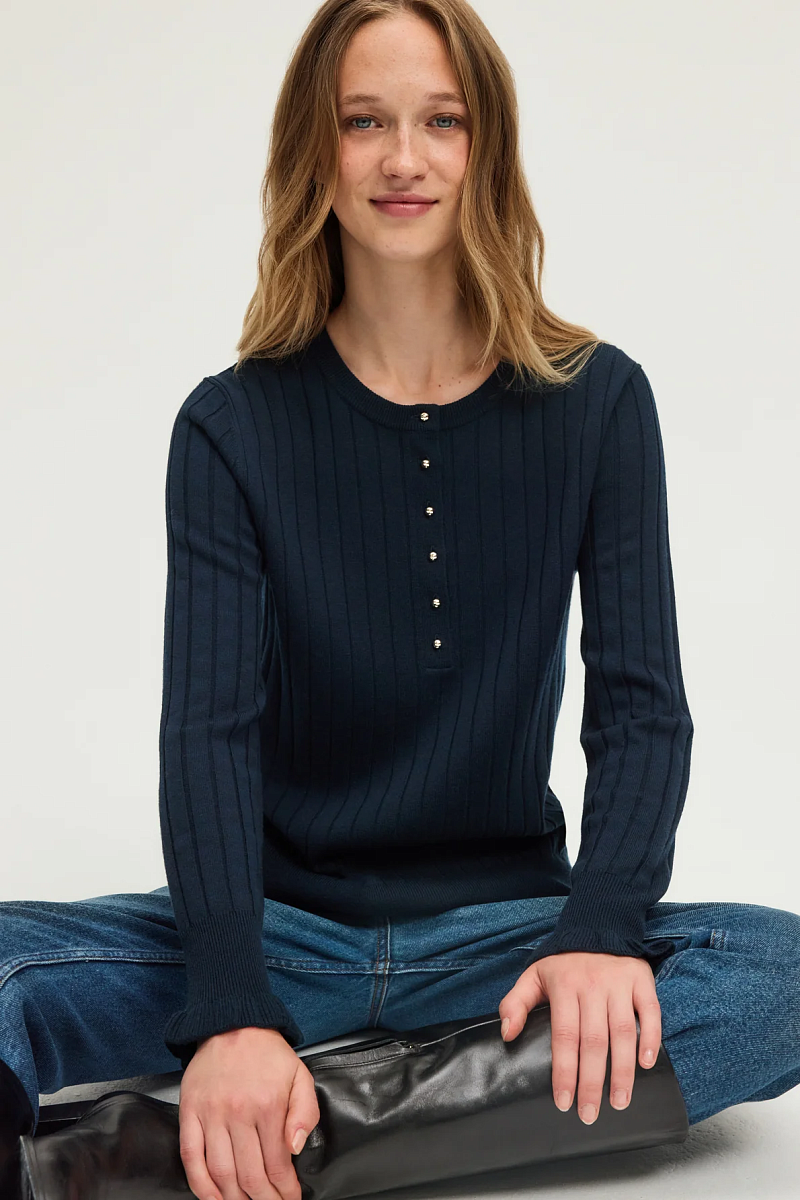 EDORA - Тонкий джемпер в рубчик с золотистыми пуговицами