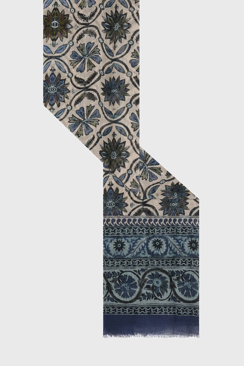 DORA - Синий шарф  из модала и шелка с цветочным принтом