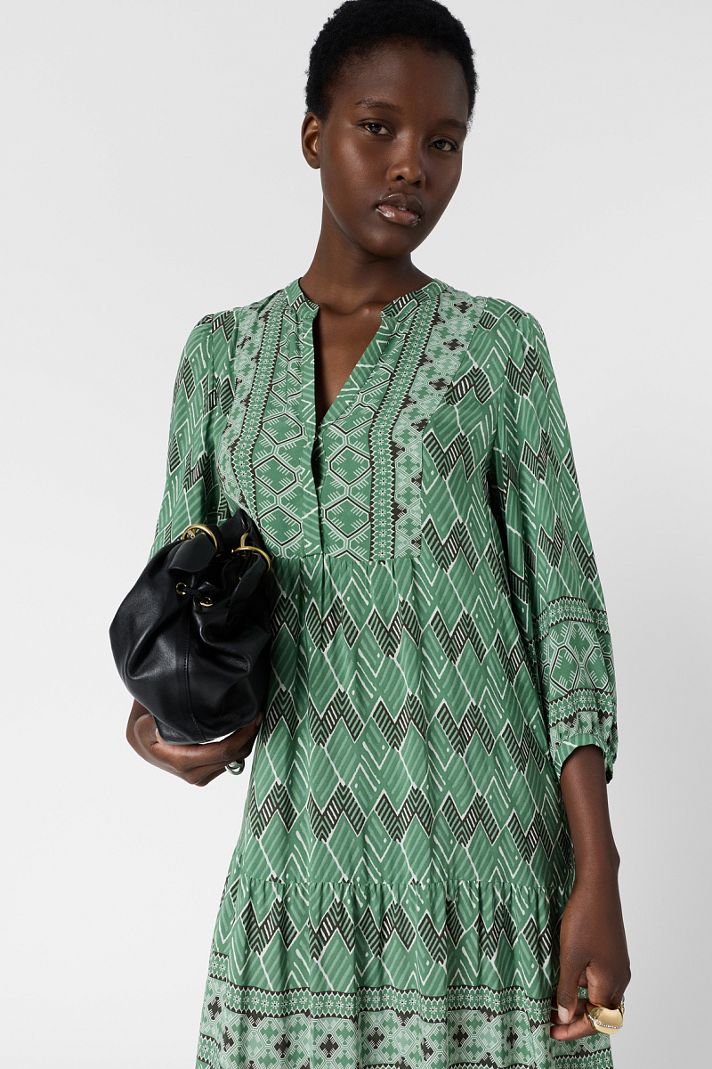 RIHAM - Зеленое платье длины макси с геометрическим принтом