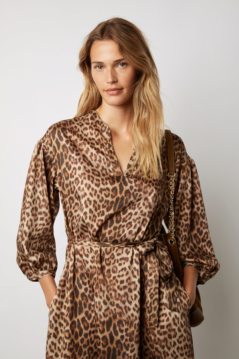 JULIAN - Длинное платье-туника с леопардовым принтом