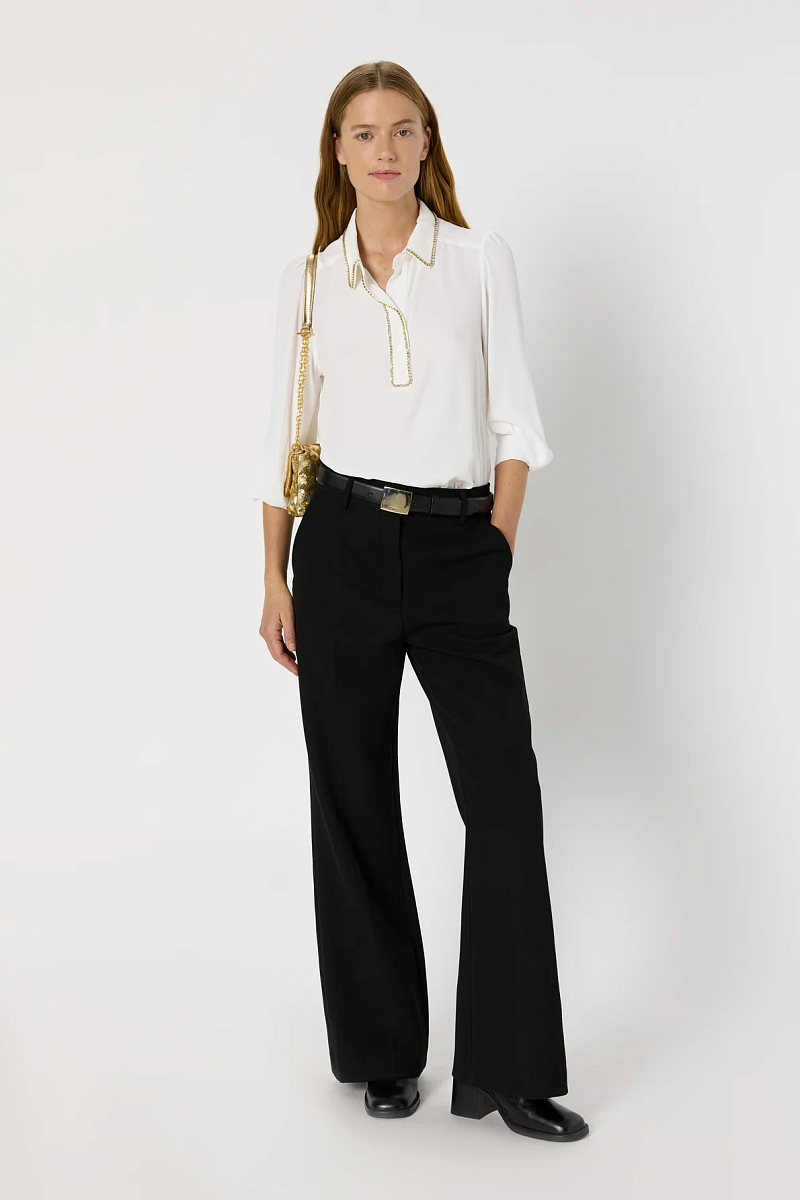 ASTRID - Блуза со стразами на воротнике