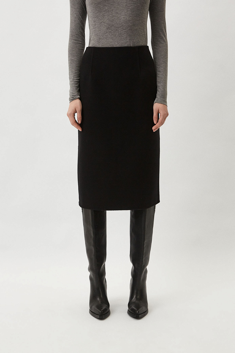 Прямая юбка средней длины