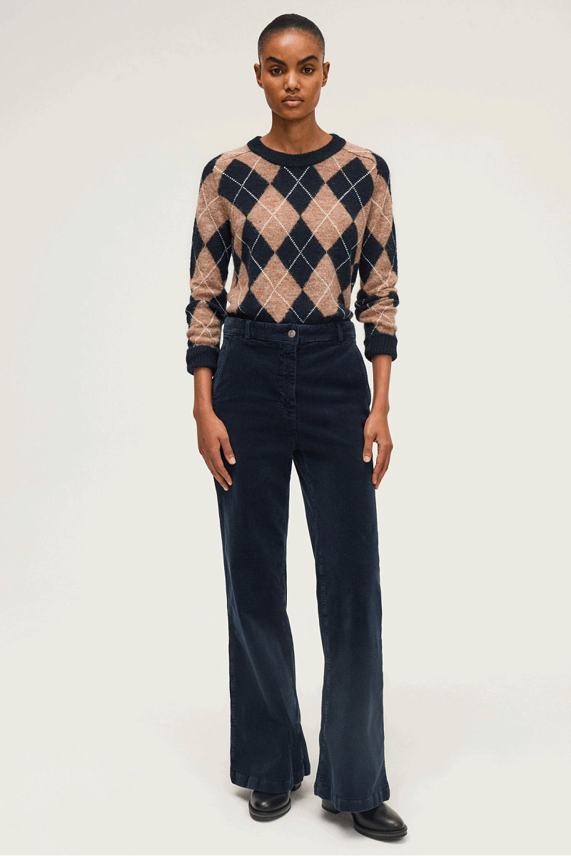 ELEANA - Свободный джемпер с контрастными ромбами